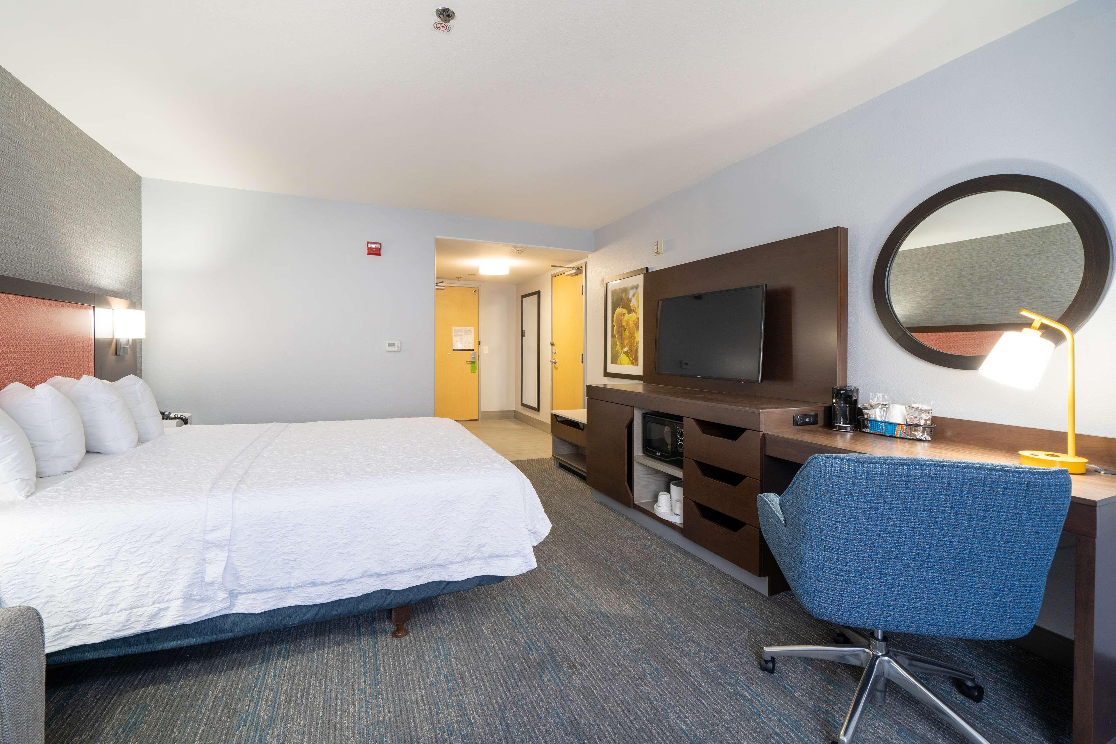 Hampton Inn & Suites Modesto - Salida Exterior photo