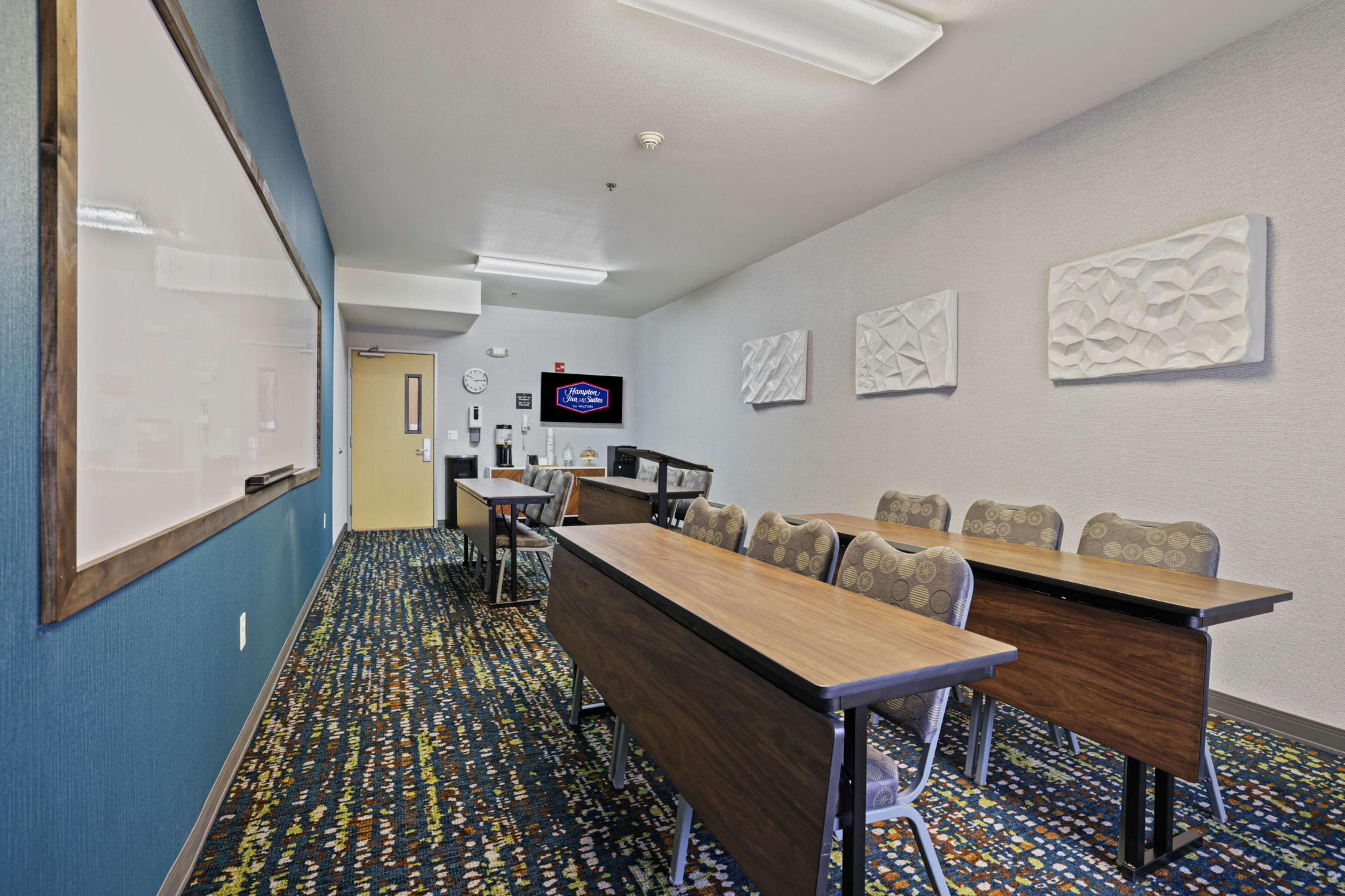 Hampton Inn & Suites Modesto - Salida Exterior photo